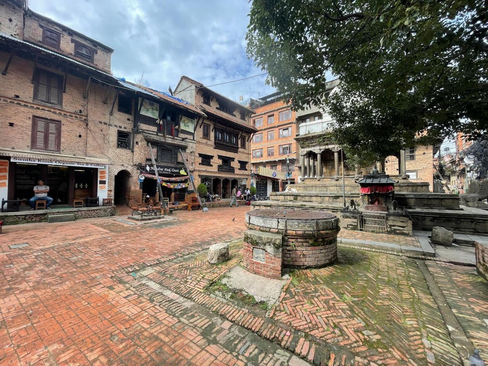 Patan Square - 2 Km From Patan Durbar Square Hotel Exterior photo